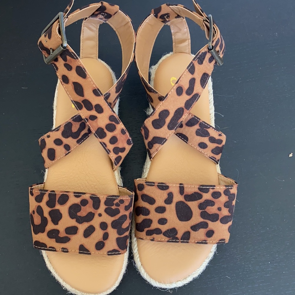 JG sandals-7 1/2 - Picture 2 of 3